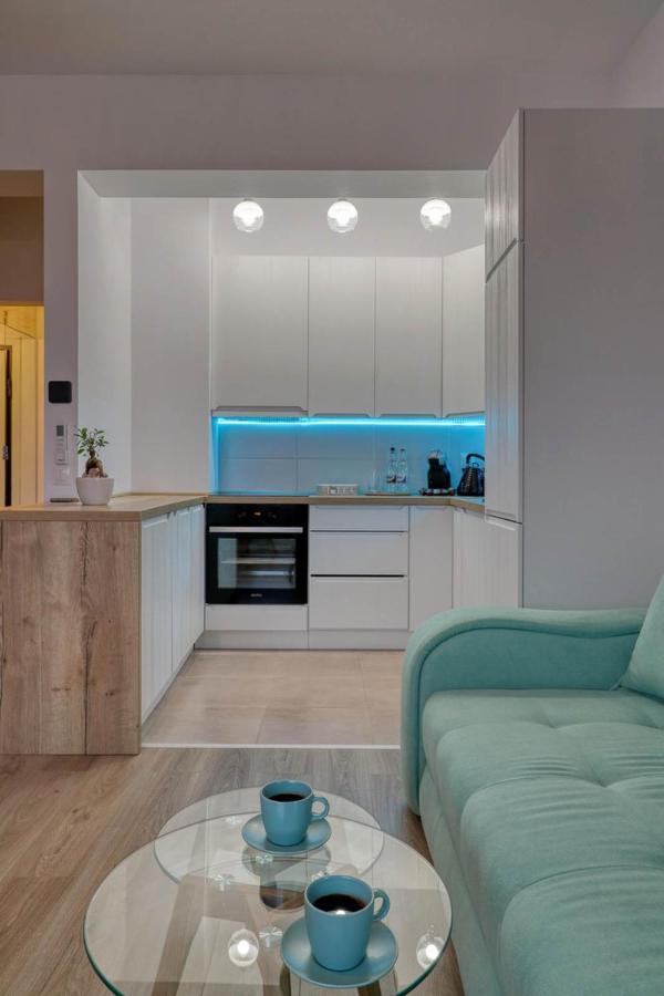 Inspiration Station: Cozy Apartment with Smart Thermostat near Ior Park Bucharest Exterior photo