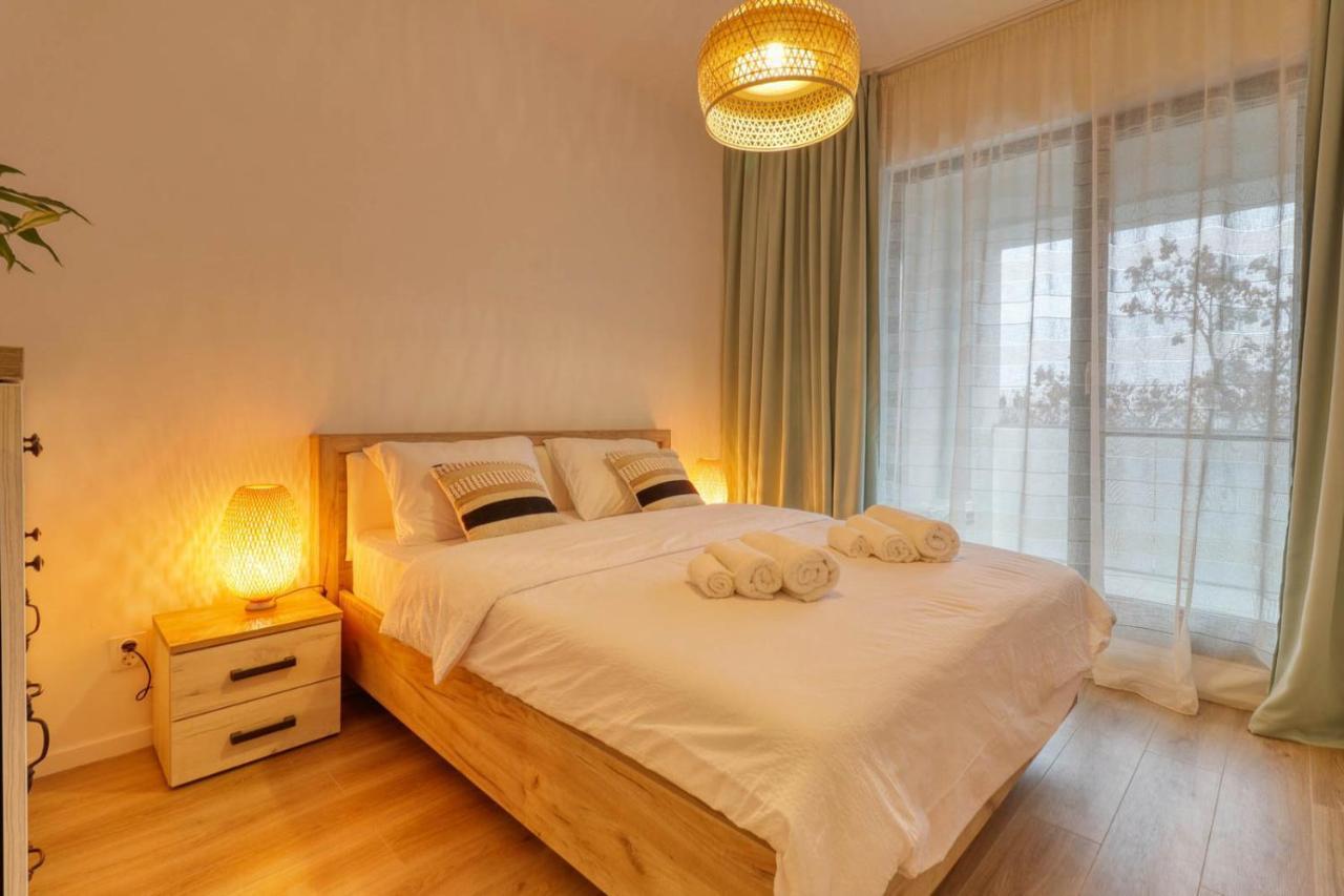 Inspiration Station: Cozy Apartment with Smart Thermostat near Ior Park Bucharest Exterior photo